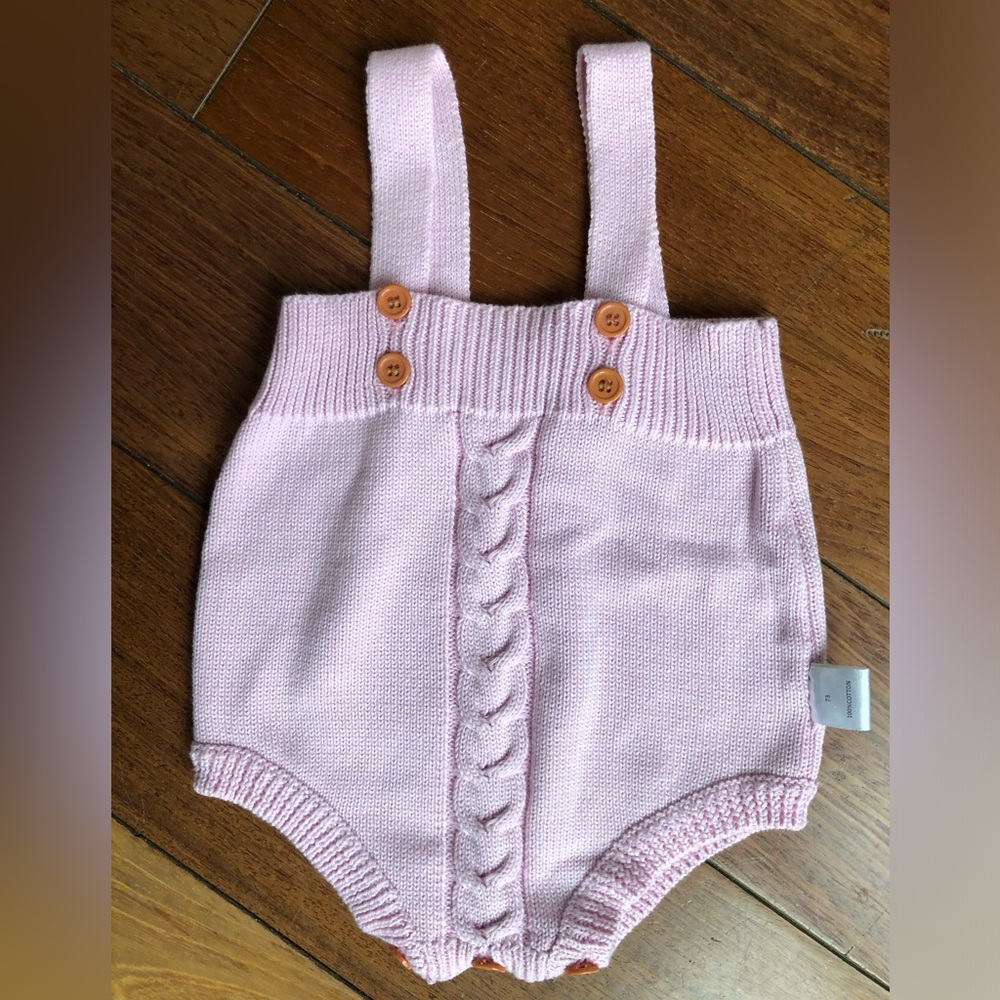 Ashmi & Co. Never Worn Pink Knit Baby Romper with Button Details - Picture 2 of 12